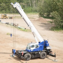 Rough Terrain Crane Orientation